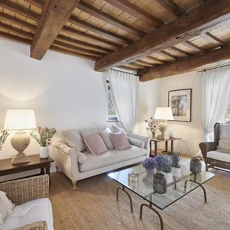 Sleeps 18 Pool Air Con Wifi Villa